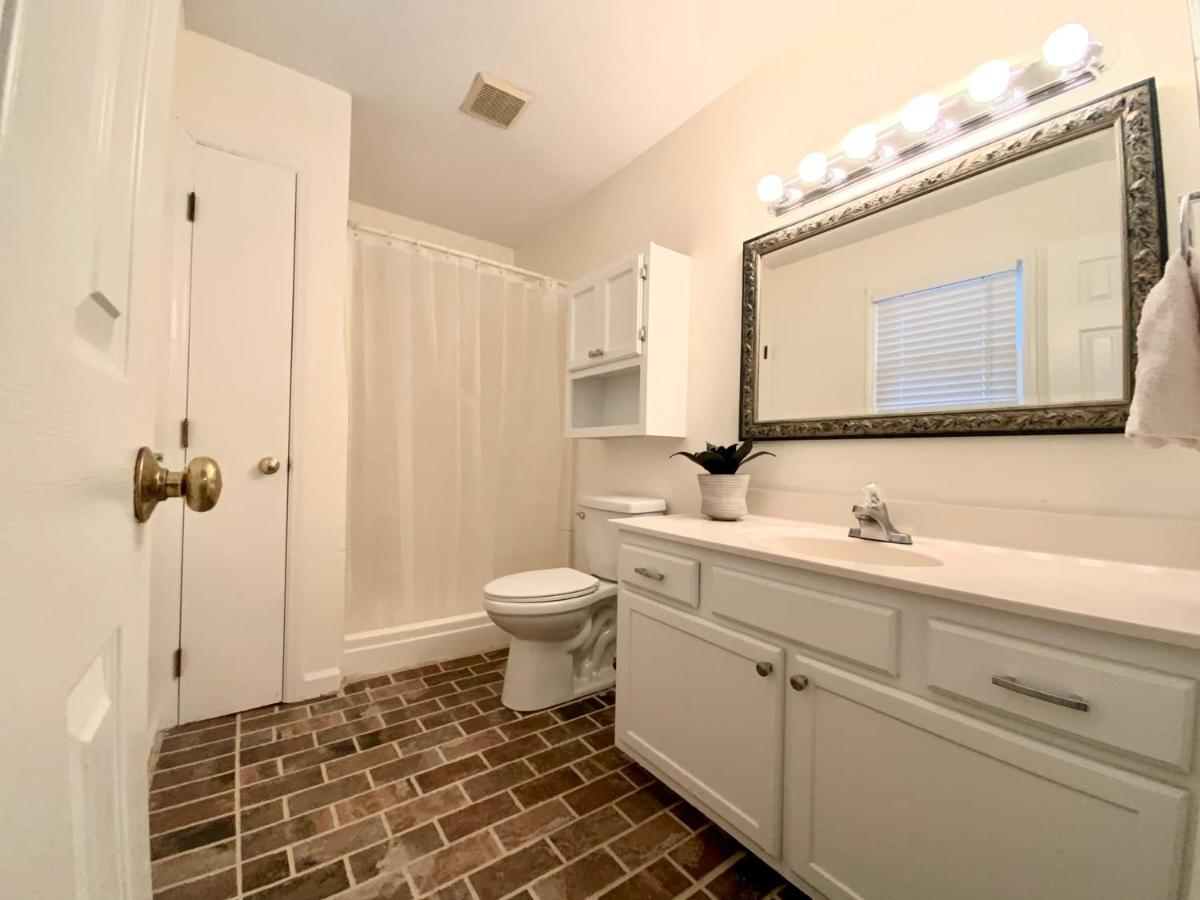 Cozy Three Bedroom House With Fireplace Wilmington Bagian luar foto