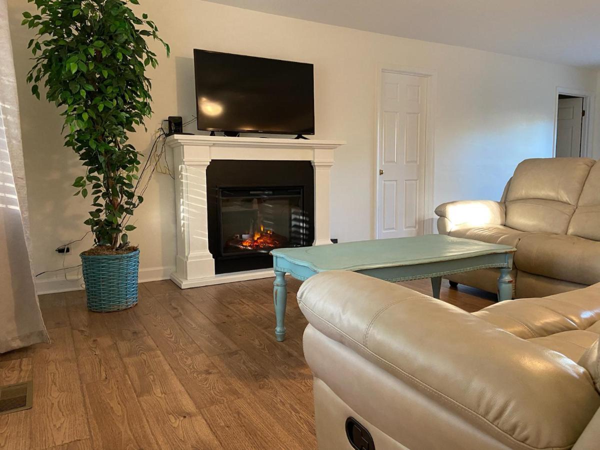 Cozy Three Bedroom House With Fireplace Wilmington Bagian luar foto
