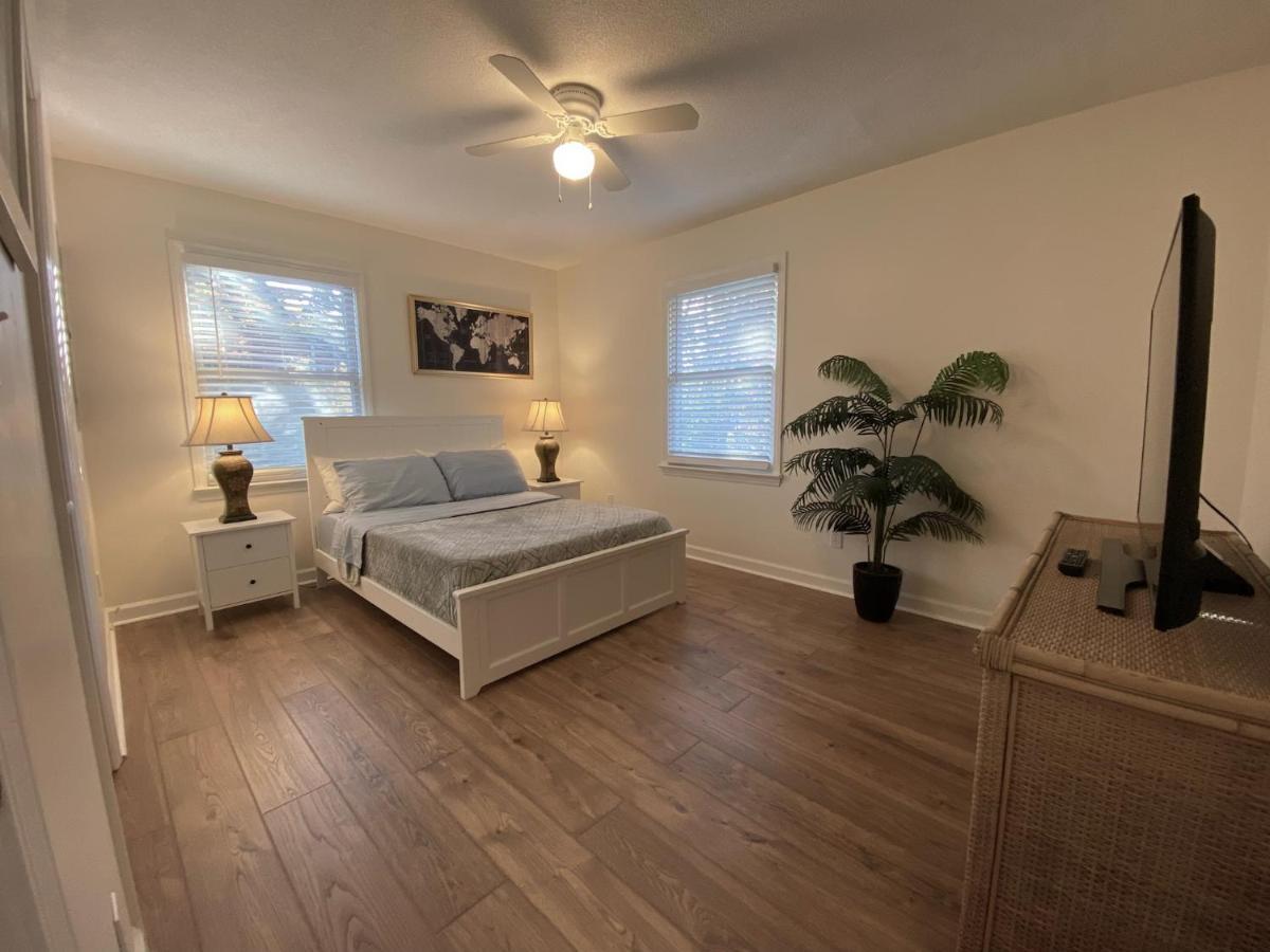Cozy Three Bedroom House With Fireplace Wilmington Bagian luar foto